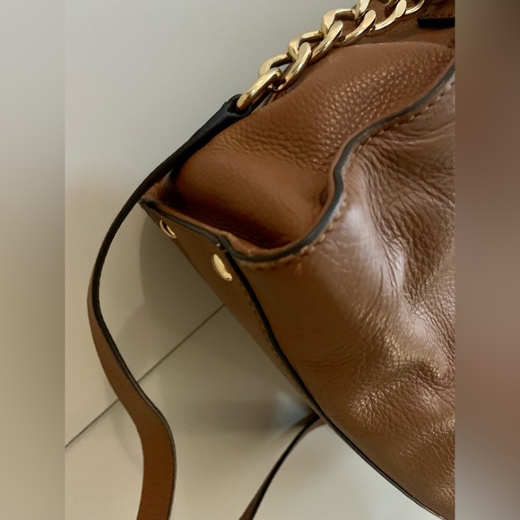 Michael Kors Handbag with Charm - Picture 11 of 12